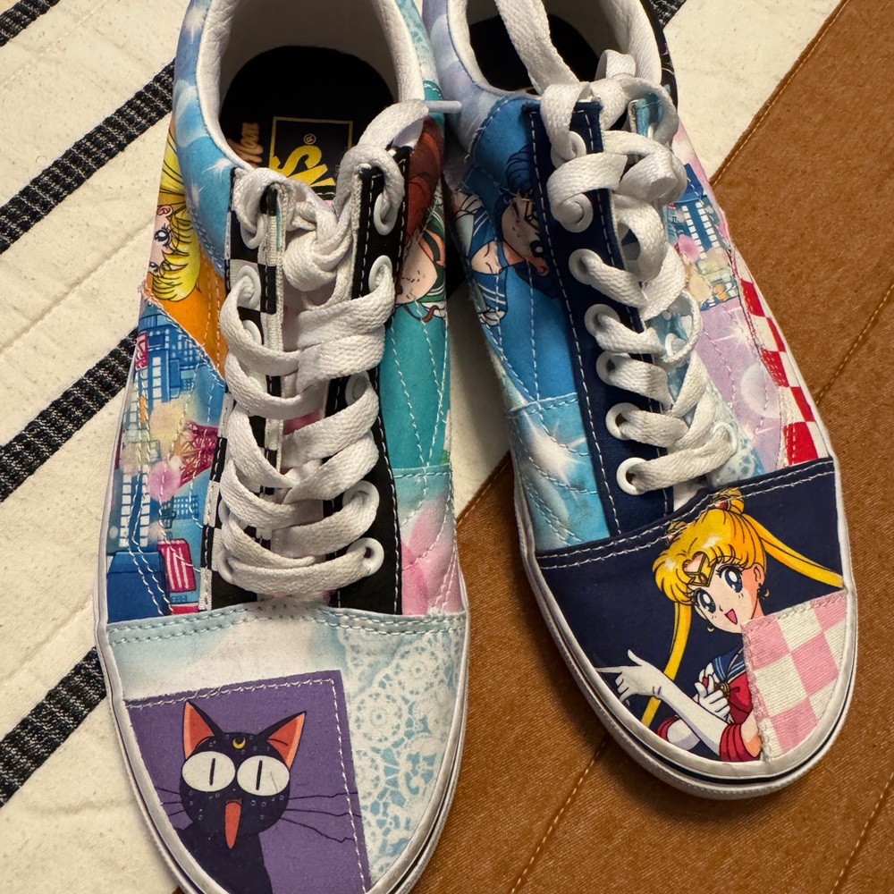 Vans Women's Sneakers with Anime Design - Blue, Pink, Black, (size 7.5)